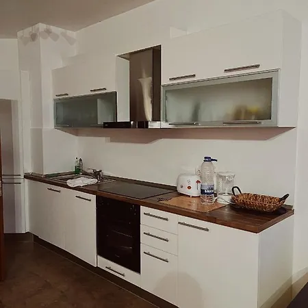 Fresh Orange Cabacum Apartment